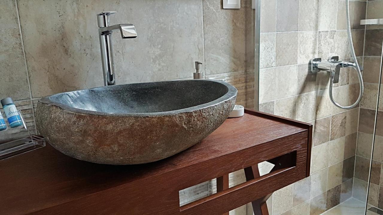 Sarakiniko Rooms Adamantas  Dış mekan fotoğraf