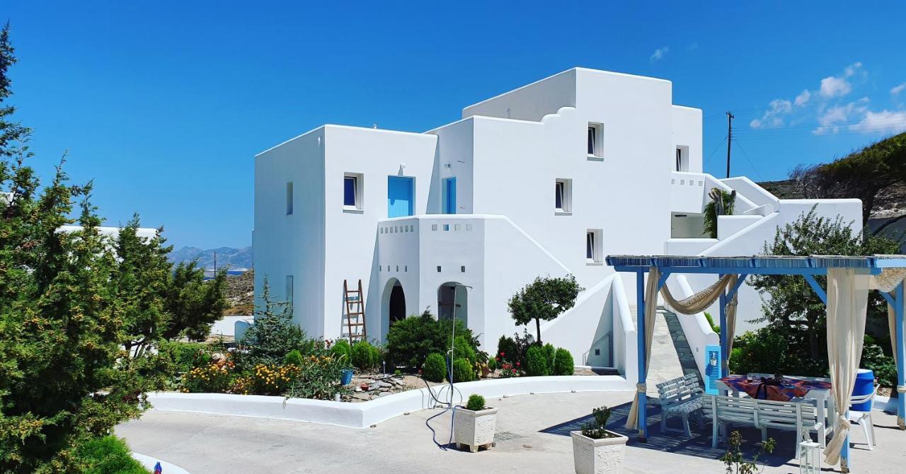 Sarakiniko Rooms Adamantas  Dış mekan fotoğraf